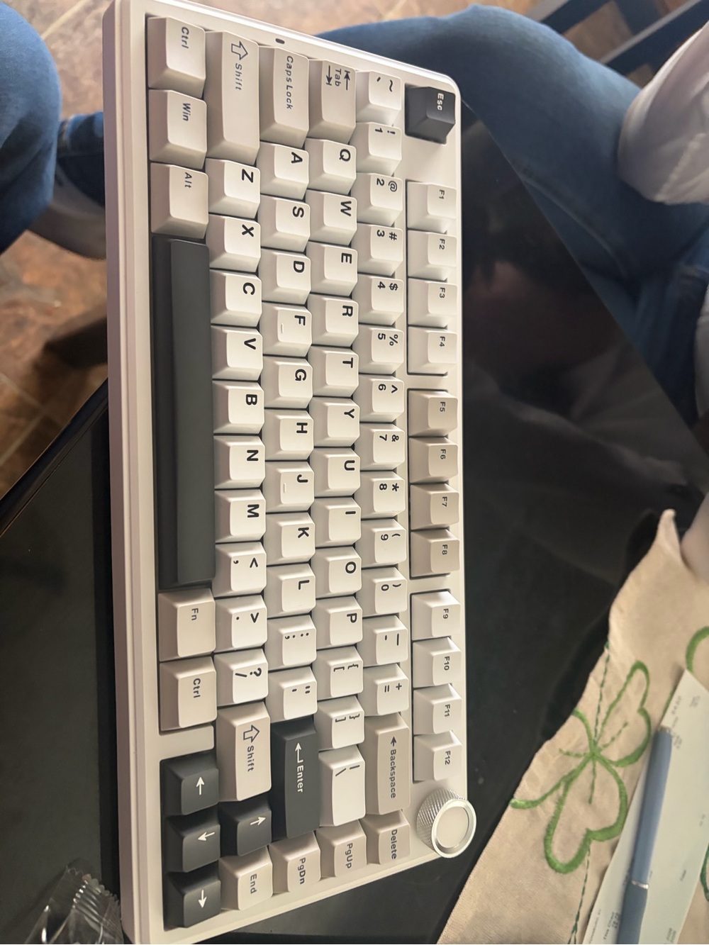 White and Gray Mechanical Wireless Keyboard with Volume Dial